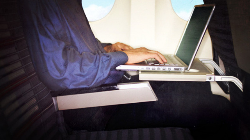 Kako se priključiti na internet u avionu