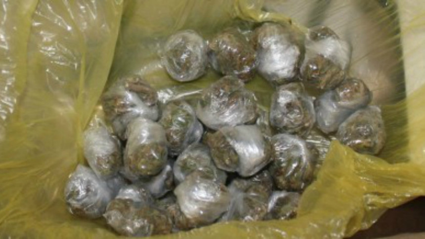 Тузла: Пронађена дрога и наоружање