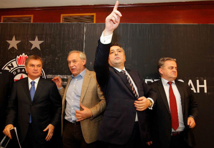 Partizan duguje mnogo, Popović obećao oporavak!