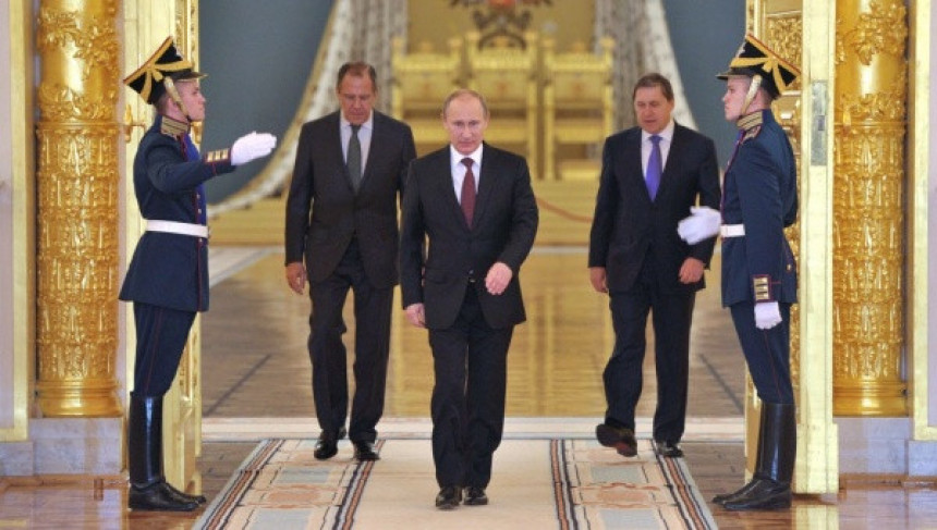 Путин: Одбрана виталних интереса домовине је доказ части