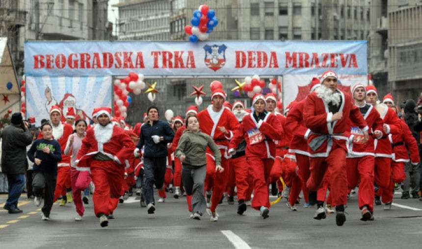 Održana trka Deda Mrazeva