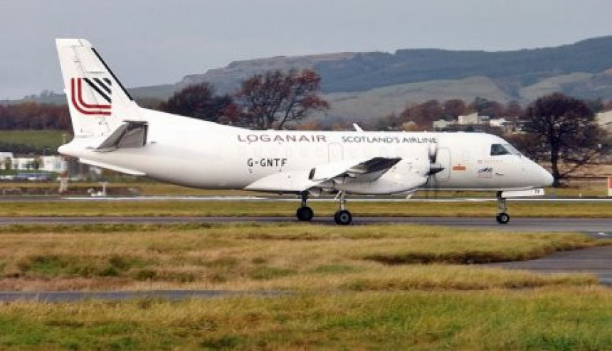 Шкотска: Вјетар одувао авион с писте