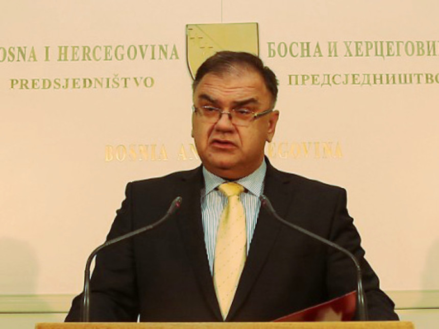 Ne može Izetbegović u ime Predsjedništva