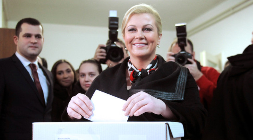 Preokret u Hrvatskoj: Grabar-Kitarović (HDZ) ispred Josipovića (SDP)