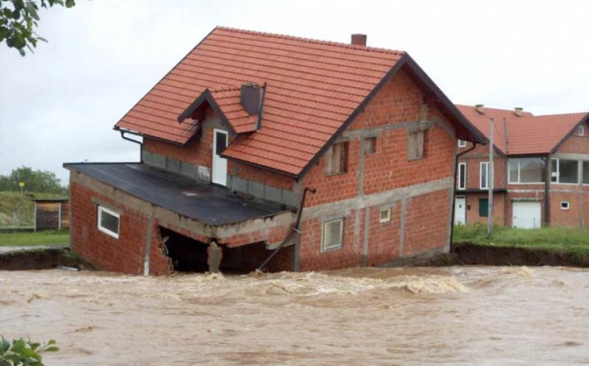 Sanirano više od 1.000 poplavljenih objekata