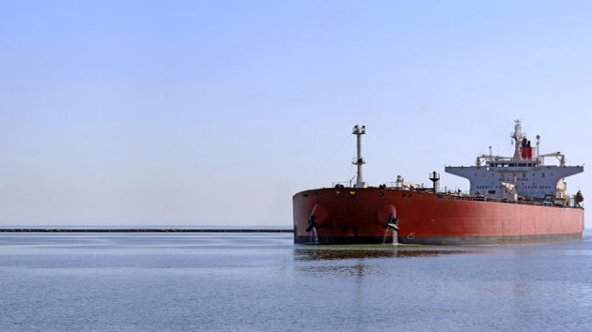 Nafta u tankerima čeka bolju cijenu
