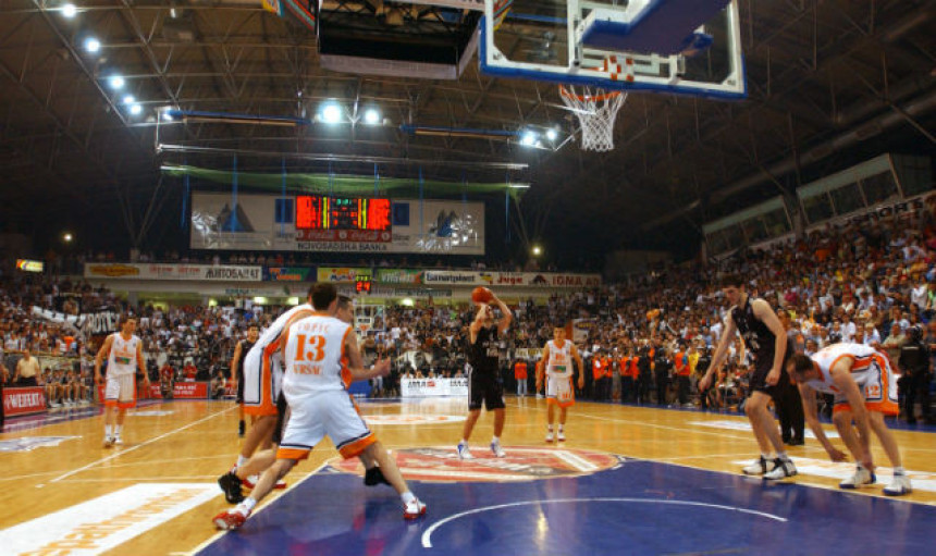 Analiza: Srebro je lijepo, ali centri ''umiru''!