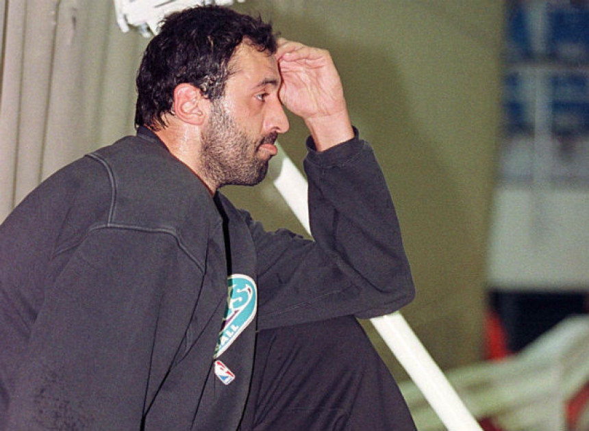 Divac je umeo da zapali i na poluvremenu...!