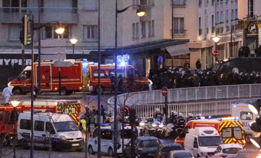 Optužene četiri osobe za napade u Parizu