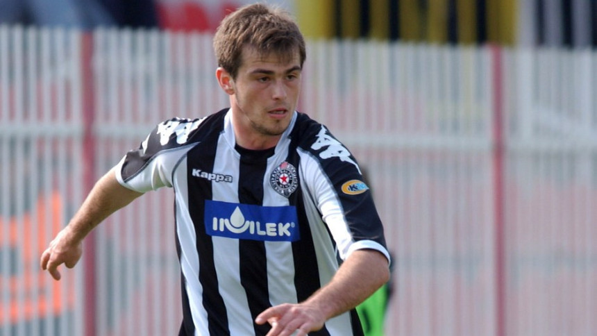 Partizan: Odoše Lazović i Marinković!