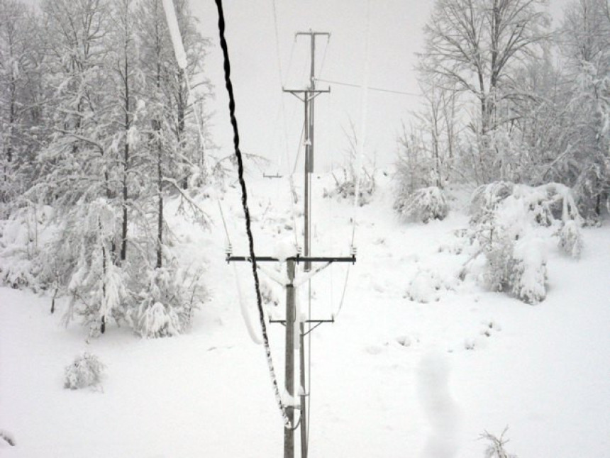 Otklanjaju se kvarovi na elektro mreži