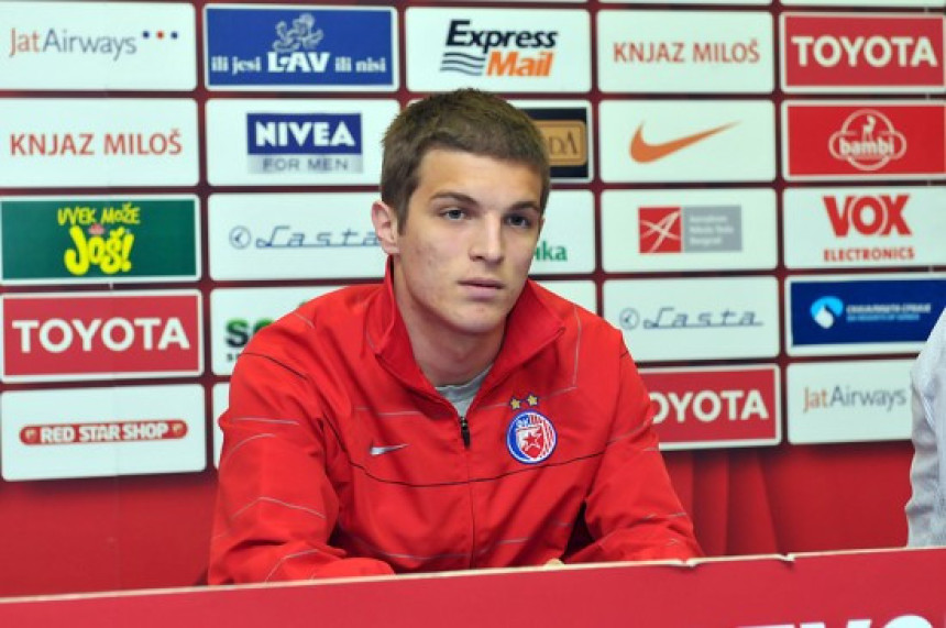 Strašno: Zvezda sad ucjenjuje i svoju ''zlatnu koku'' Lazovića!