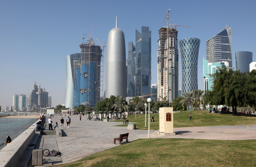 Опрез при одласку на рад у Катар