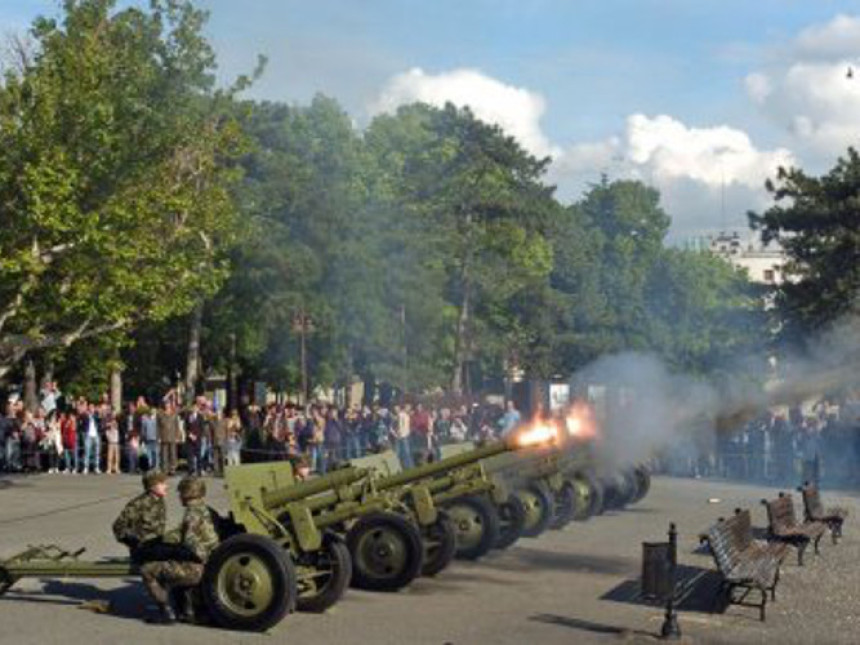 Beograd: Obavljena artiljerijska paljba