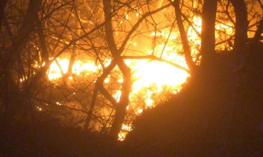 Пожар у Широком Бријегу још није угашен