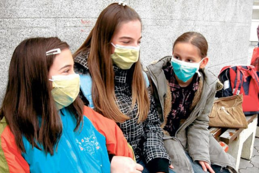 Školarci na udaru virusne upale pluća