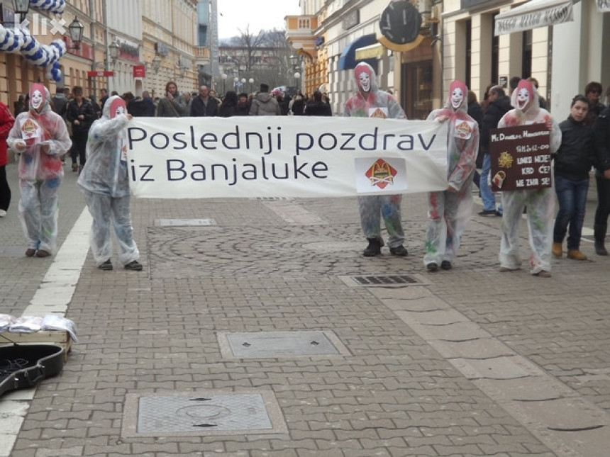 Посљедњи поздрав Мекдоналдсу 