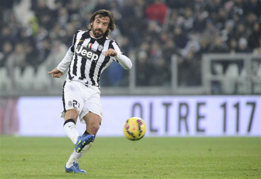 Pirlo u autu mjesec! Šta će sad Juve?!