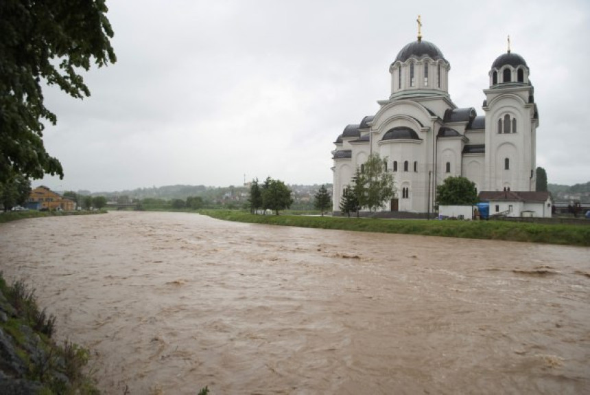У Србији пораст водостаја ријека