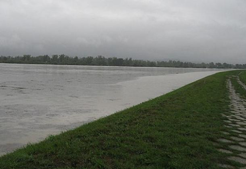 Srbac: Sava porasla za jedan metar