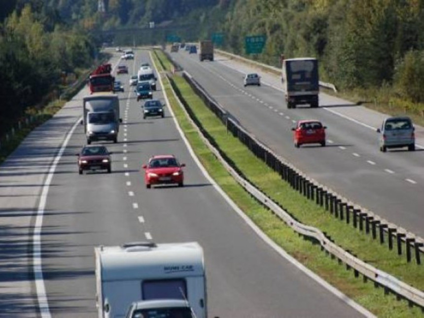 Više vozila u Srpskoj od svjetskog prosjeka