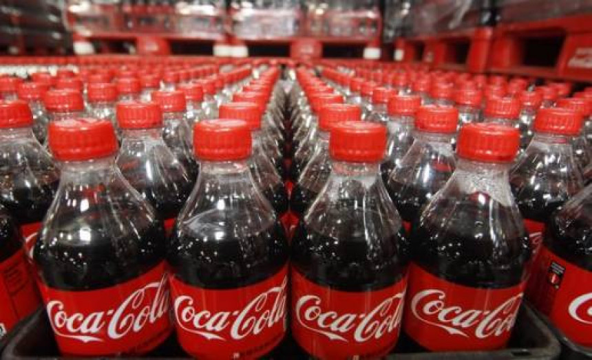 Koka-kola zatvara fabrike u Rusiji