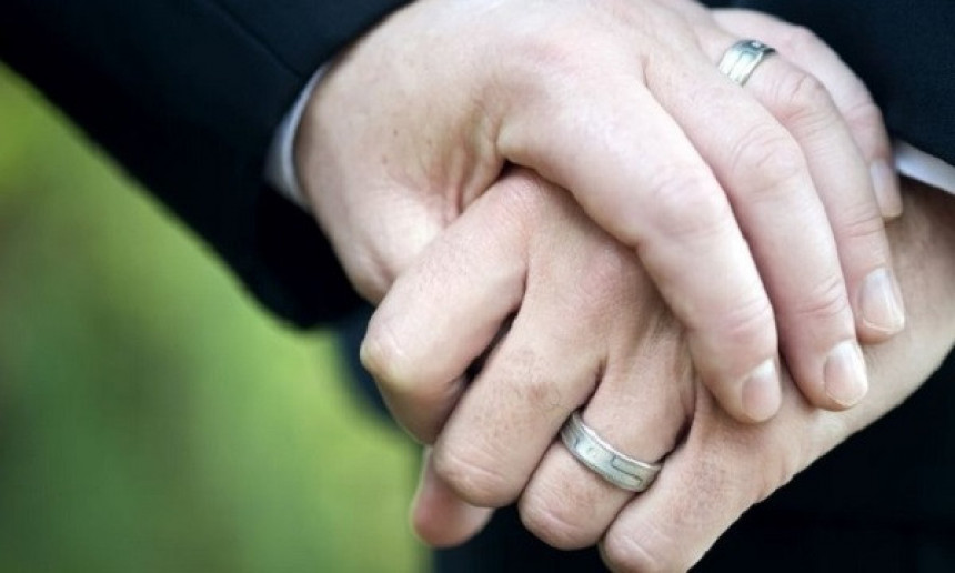 Американаци подржавају истополни брак