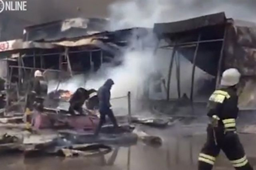 Русија: Запалио се тржни центар, има погинулих