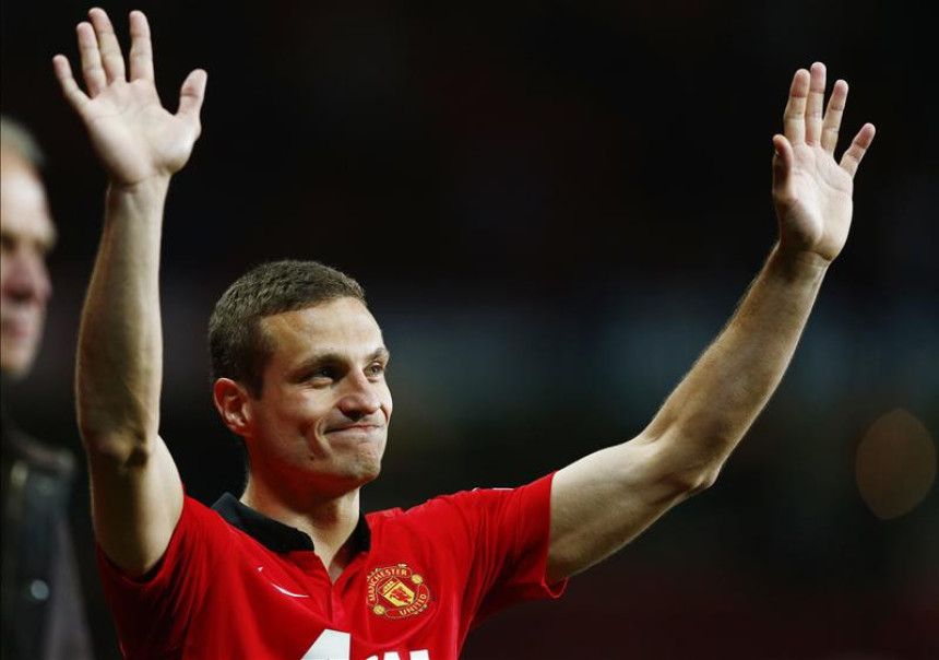 Ван Гал враћа Видића?!