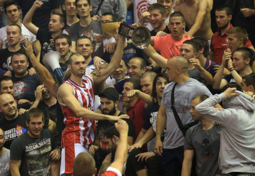 Partizan konačno dobio trofej!
