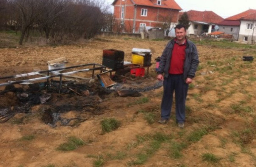 Kosmet: Srbinu zapaljene košnice 