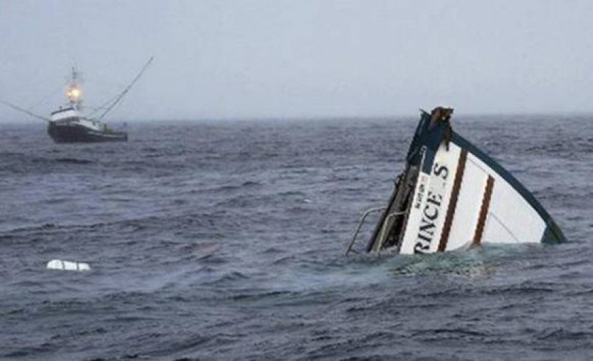 Мароко: Девет особа нестало у бродолому