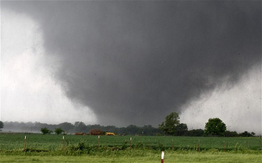 Tornado pogodio američke države