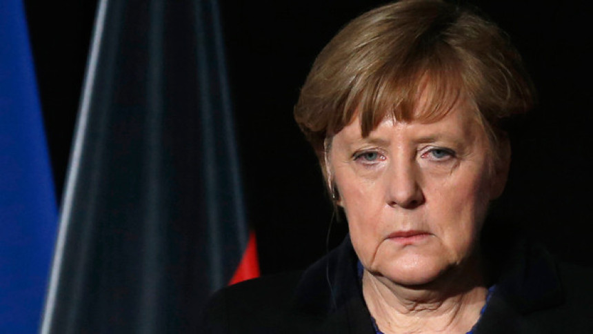 Merkel: Neshvatljiv potez kopilota