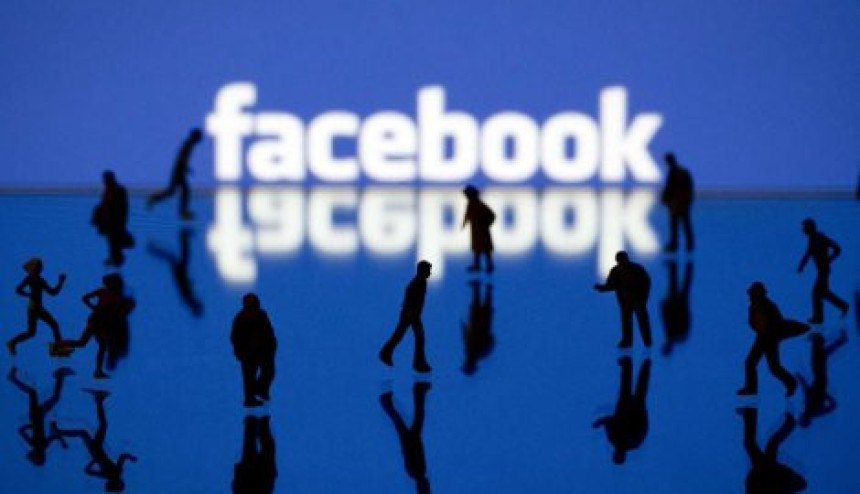 Zašto su ljudi zli preko interneta?