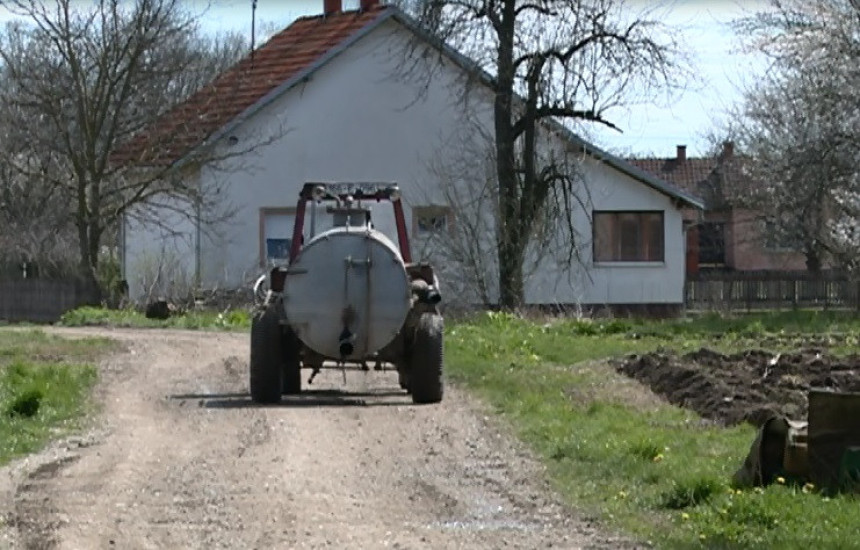 Sjetva upitna, seljaci napuštaju imanja