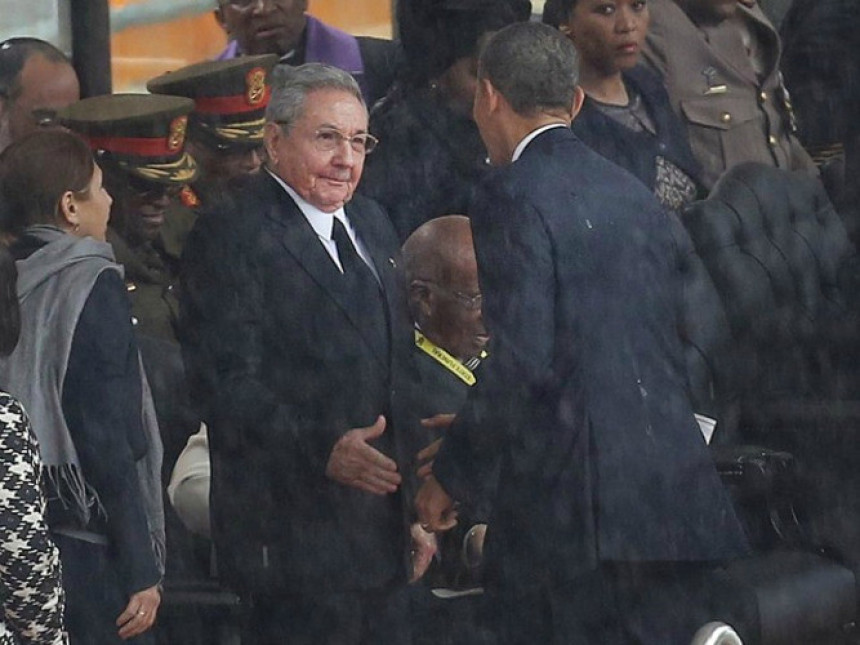 Obama i Kastro zajedno u Panami
