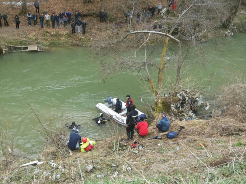 Spasioci pronašli tijelo mladića u rijeci Fojnici