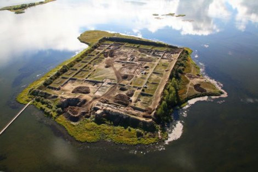 Мистерија: Ко је изградио ово острво?