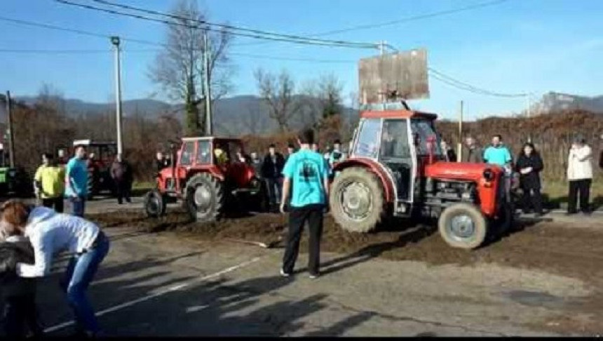 Traktorijada u Doboju 