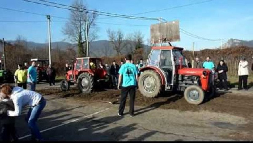 Traktorijada u Doboju