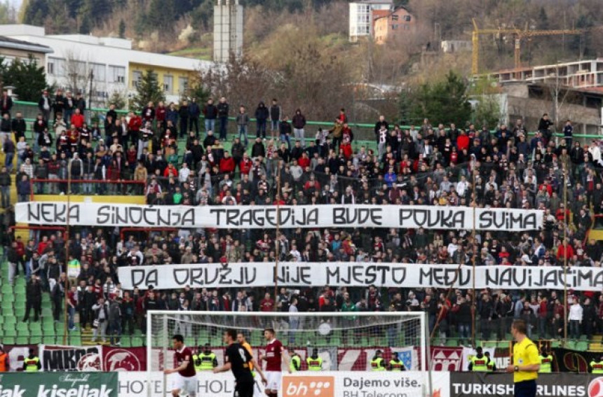 Љути навијачи Сарајева напали играче