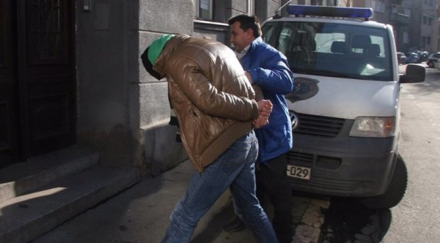 Uhapšen mladić zbog sumnje da je bacio bombu na Koševu