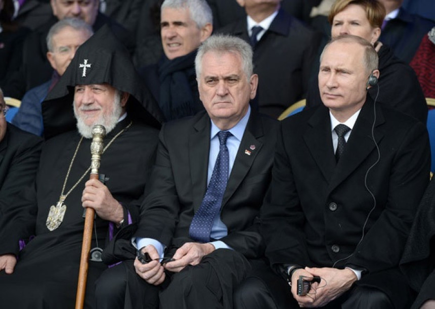 Jerevan: Nikolić i Putin - rame uz rame