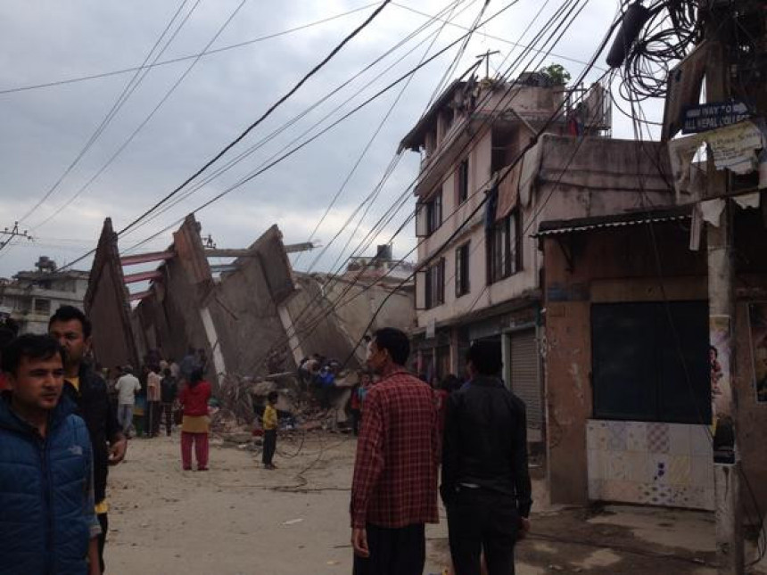 Zemljotres u Nepalu odnio desetine života