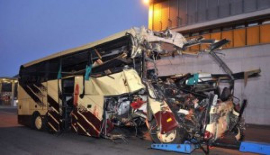 Dan žalosti za žrtvama autobuske nesreće