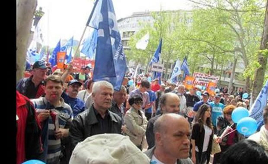 Beograd: 2.000 radnika na protestu