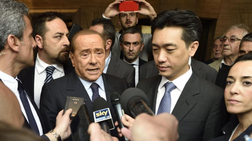 Silvio popustio, ali i zadržao Milan!