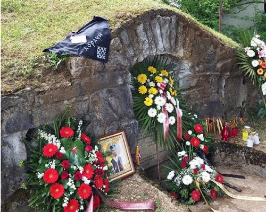 Служен прастос за 525 убијених Срба у Вељуну