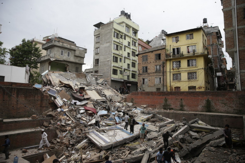 Снажан земљотрес погодио Непал